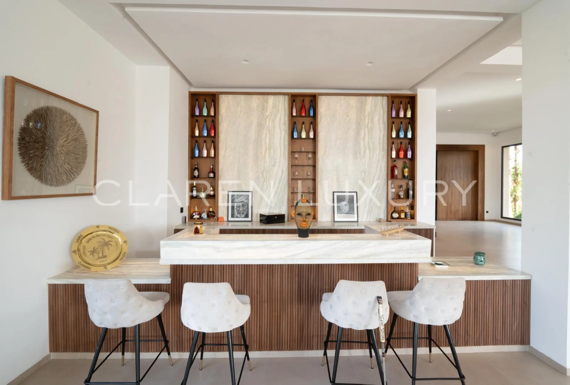 10 SUITES, 3 PISCINES chauffées, SPA ET espace de sport – LE LUXE INTÉGRAL À MARRAKECH
