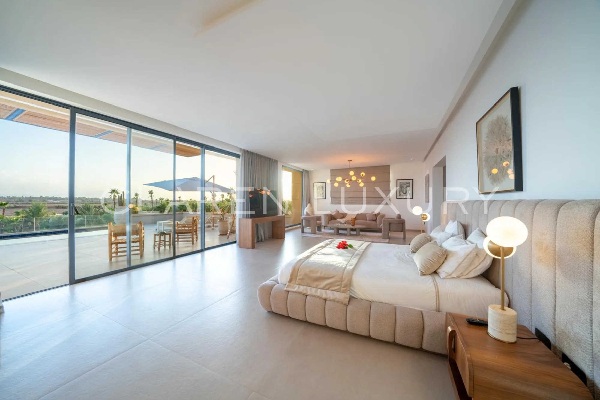 10 SUITES, 3 PISCINES chauffées, SPA ET espace de sport – LE LUXE INTÉGRAL À MARRAKECH