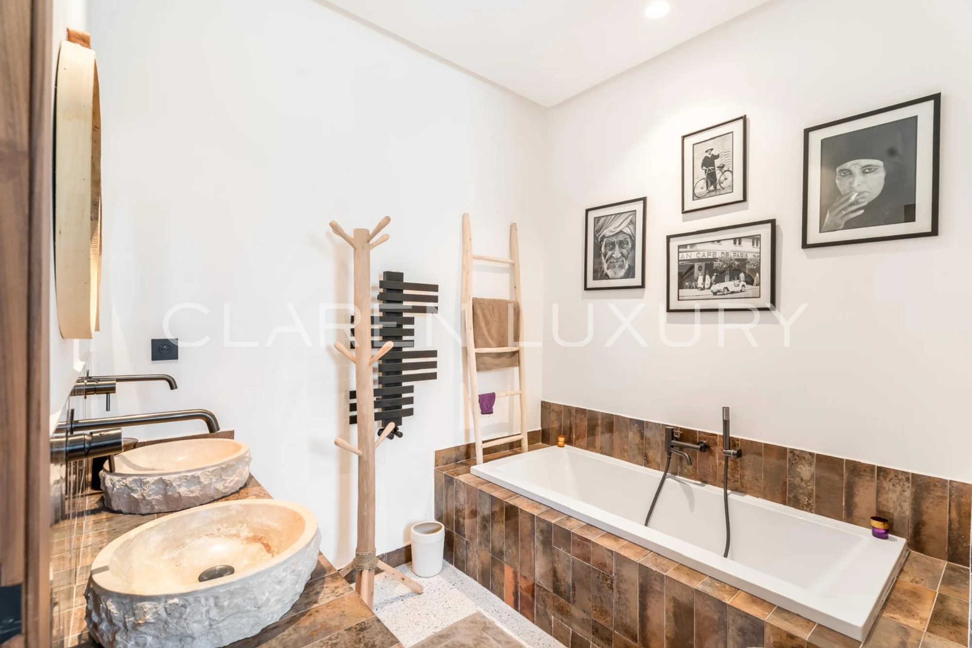 10 SUITES, 3 PISCINES chauffées, SPA ET espace de sport – LE LUXE INTÉGRAL À MARRAKECH