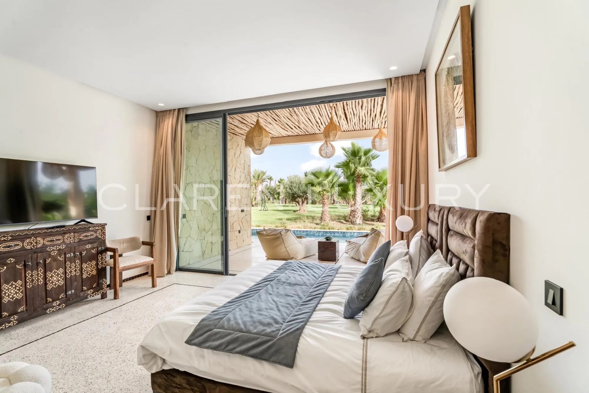 10 SUITES, 3 PISCINES chauffées, SPA ET espace de sport – LE LUXE INTÉGRAL À MARRAKECH