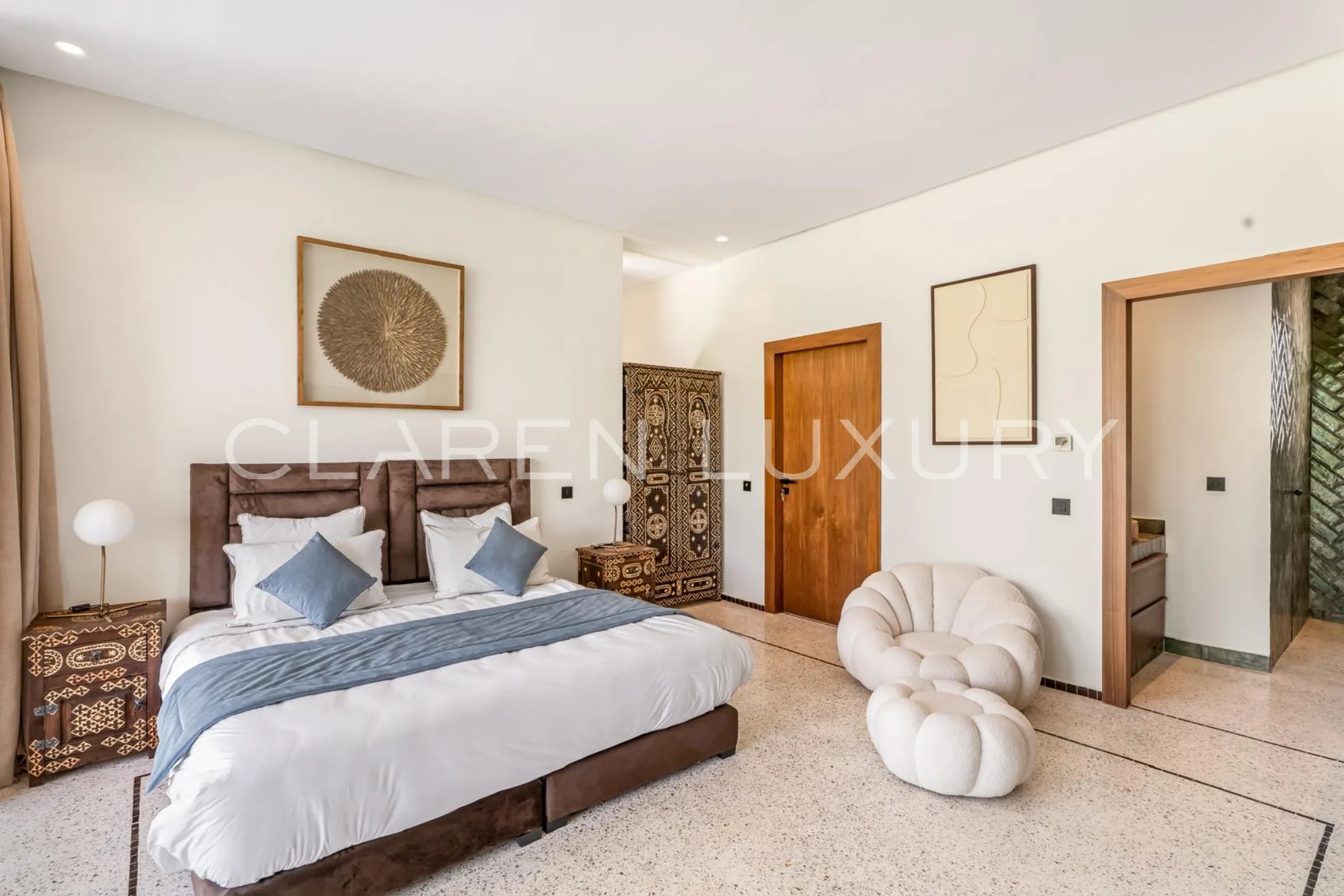 10 SUITES, 3 PISCINES chauffées, SPA ET espace de sport – LE LUXE INTÉGRAL À MARRAKECH