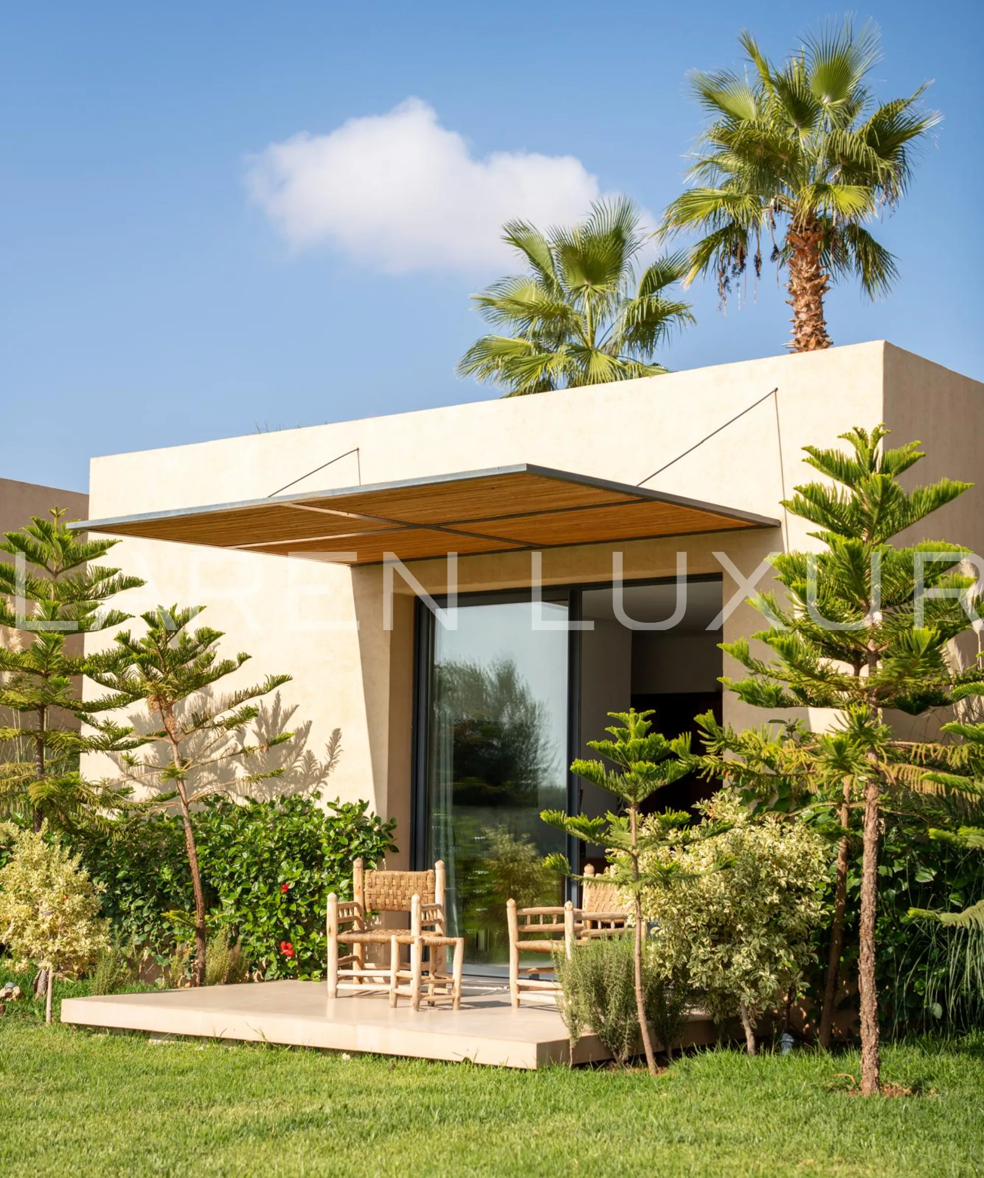 10 SUITES, 3 PISCINES chauffées, SPA ET espace de sport – LE LUXE INTÉGRAL À MARRAKECH