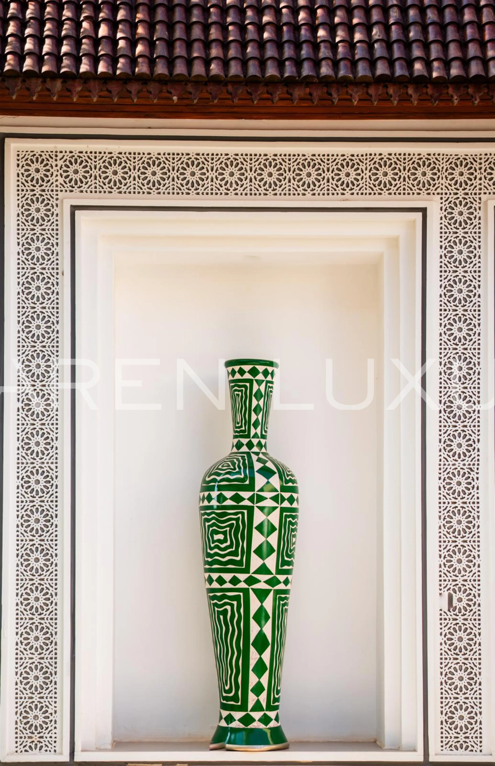 10 SUITES, 3 PISCINES chauffées, SPA ET espace de sport – LE LUXE INTÉGRAL À MARRAKECH