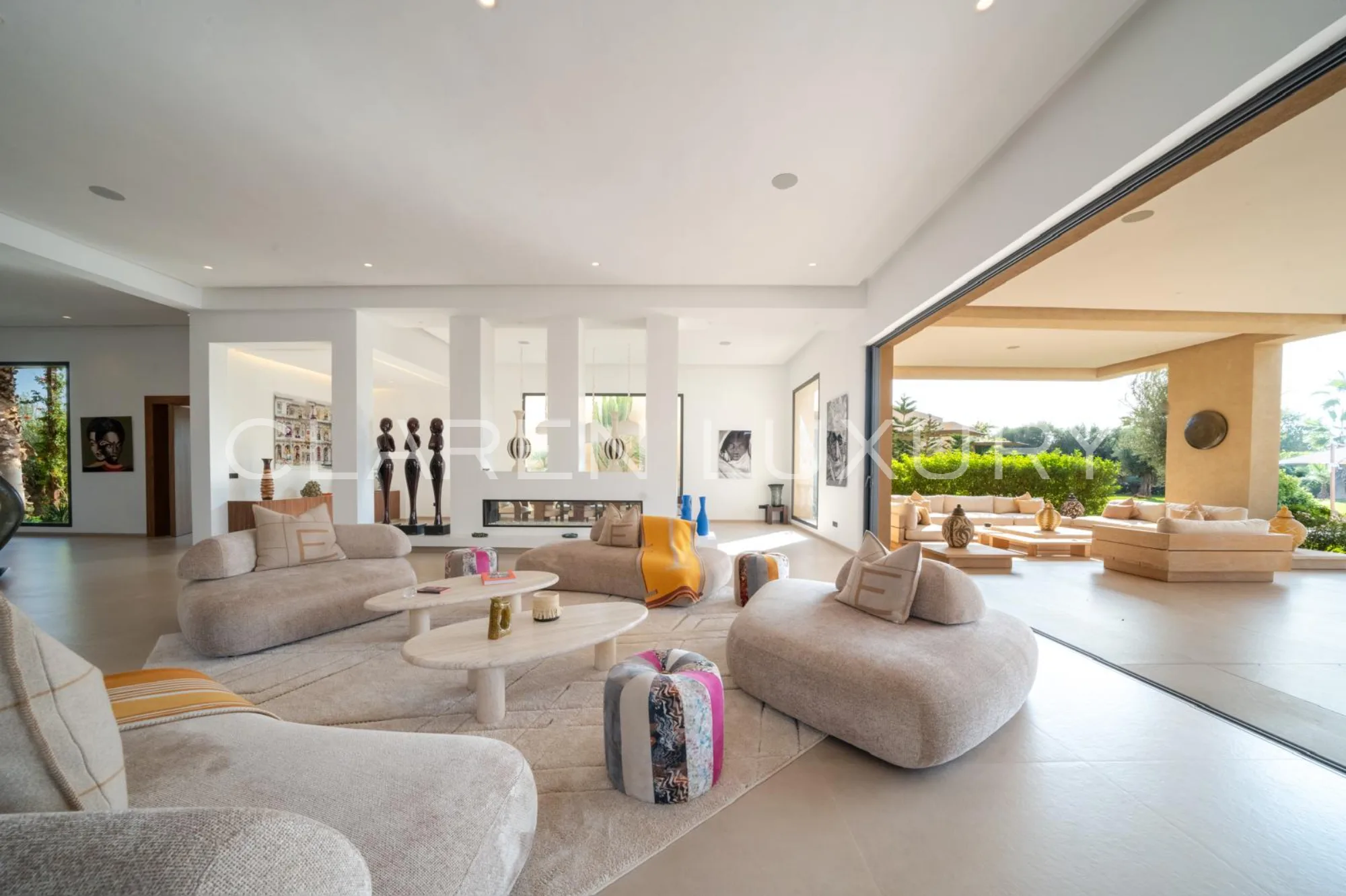 10 SUITES, 3 PISCINES chauffées, SPA ET espace de sport – LE LUXE INTÉGRAL À MARRAKECH