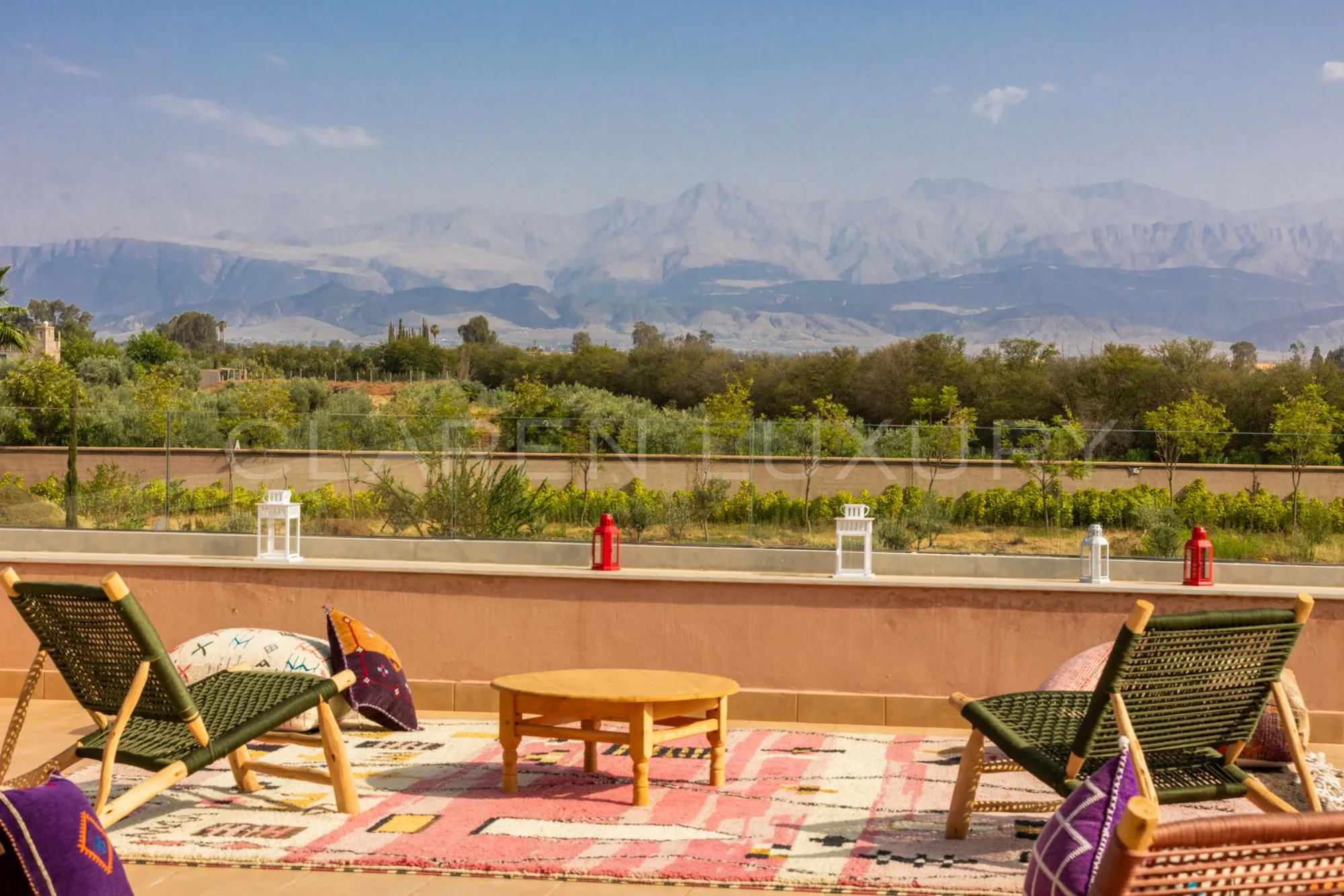 Grande villa avec piscine privée et vue à couper le souffle