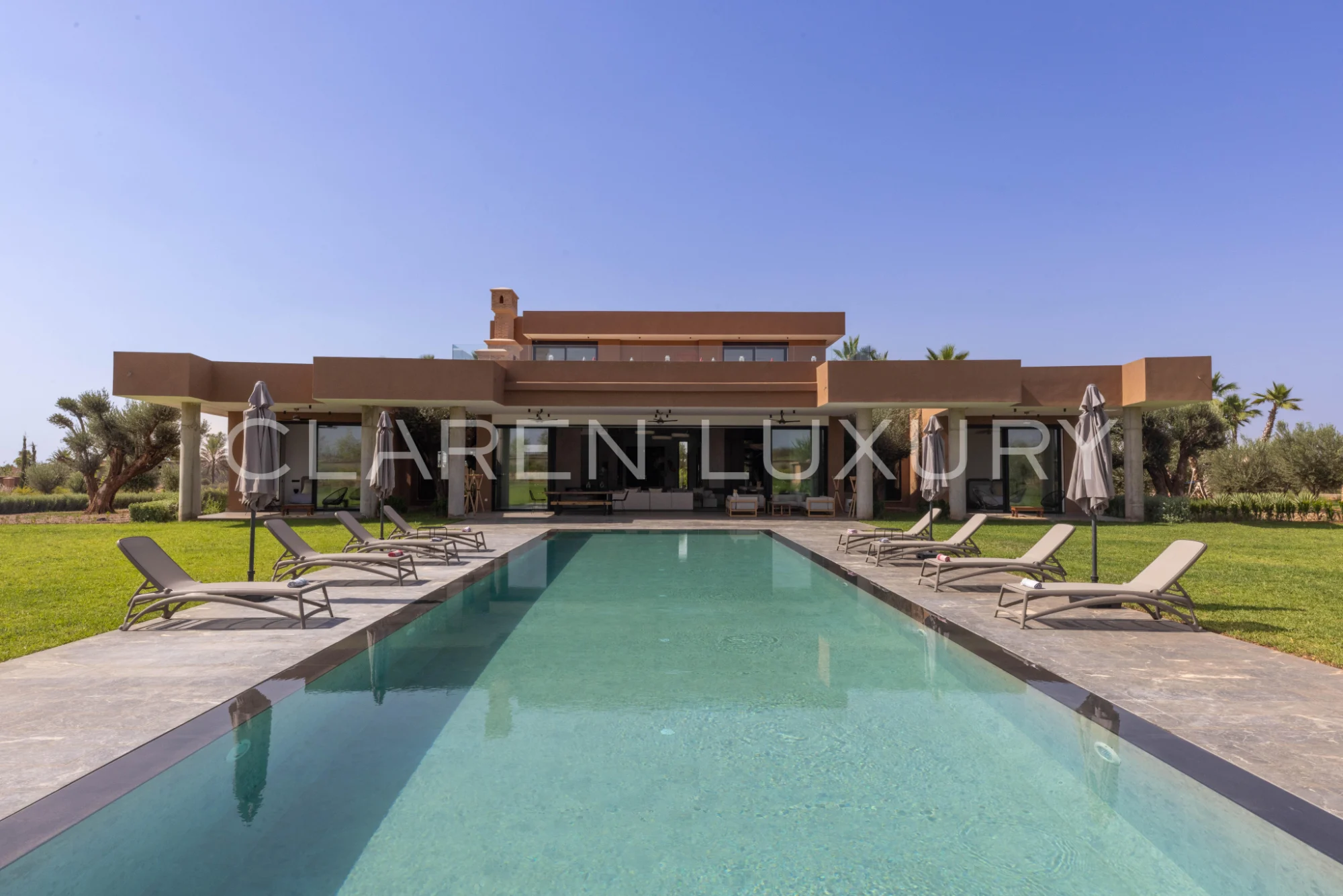 Grande villa avec piscine privée et vue à couper le souffle
