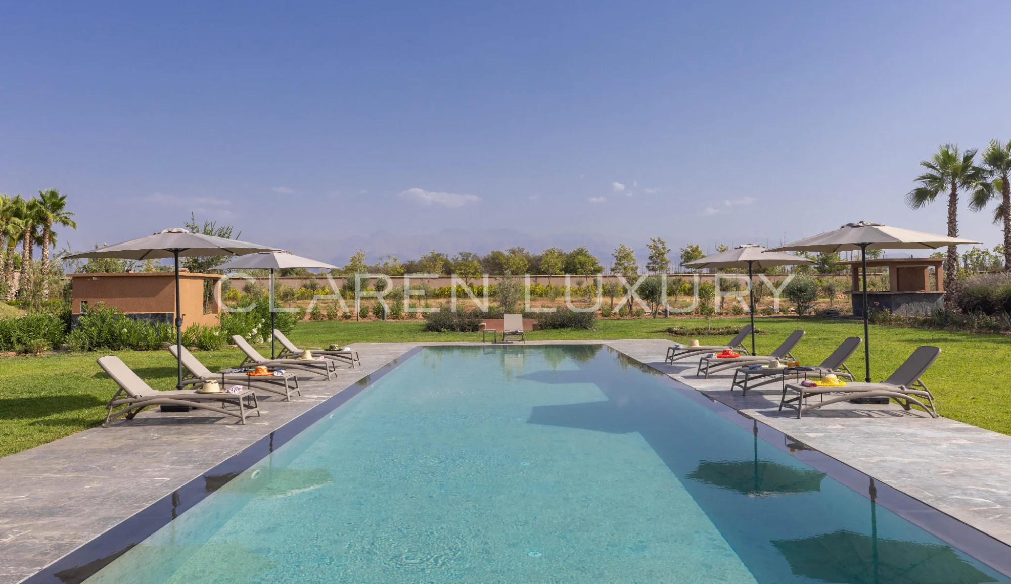 Grande villa avec piscine privée et vue à couper le souffle