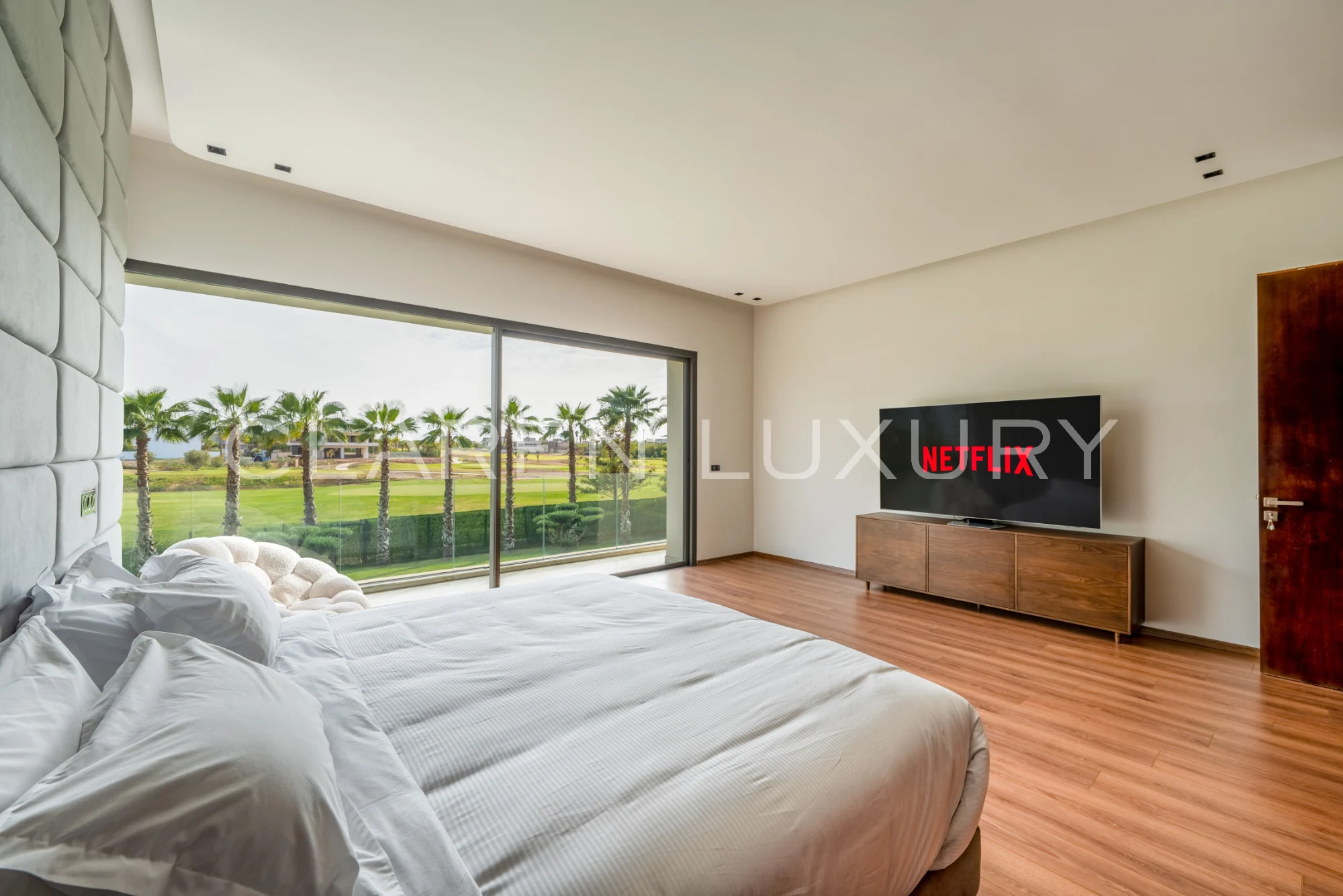 Villa de luxe front golf avec piscine – 5 suites dans domaine prestigieux