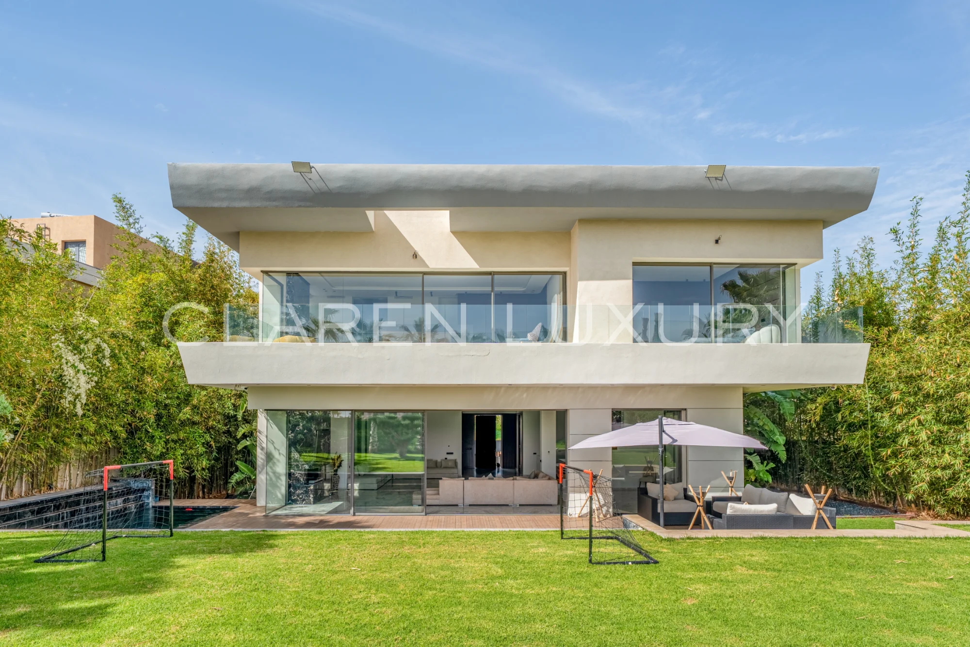 Villa de luxe front golf avec piscine – 5 suites dans domaine prestigieux