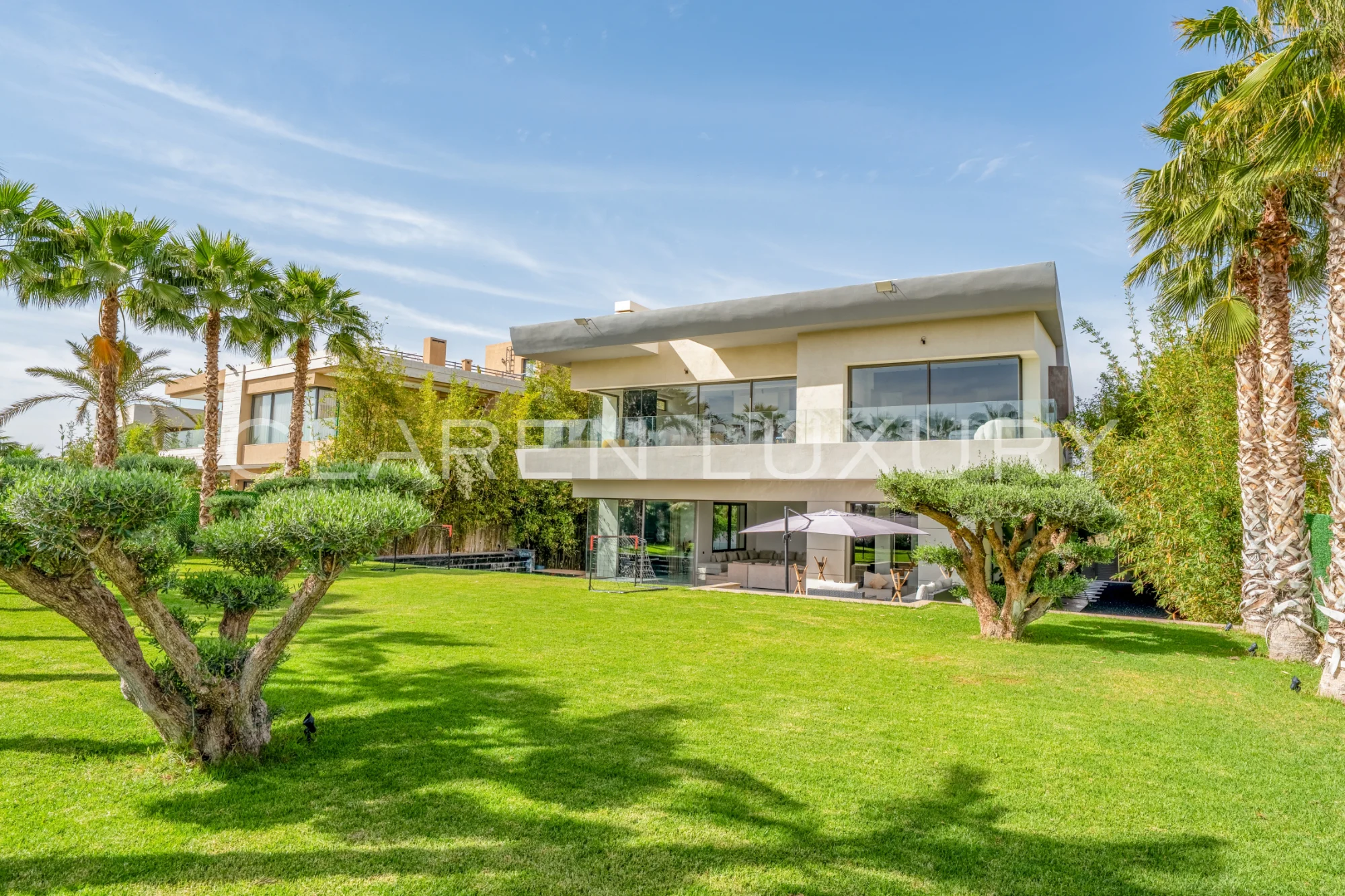 Villa de luxe front golf avec piscine – 5 suites dans domaine prestigieux