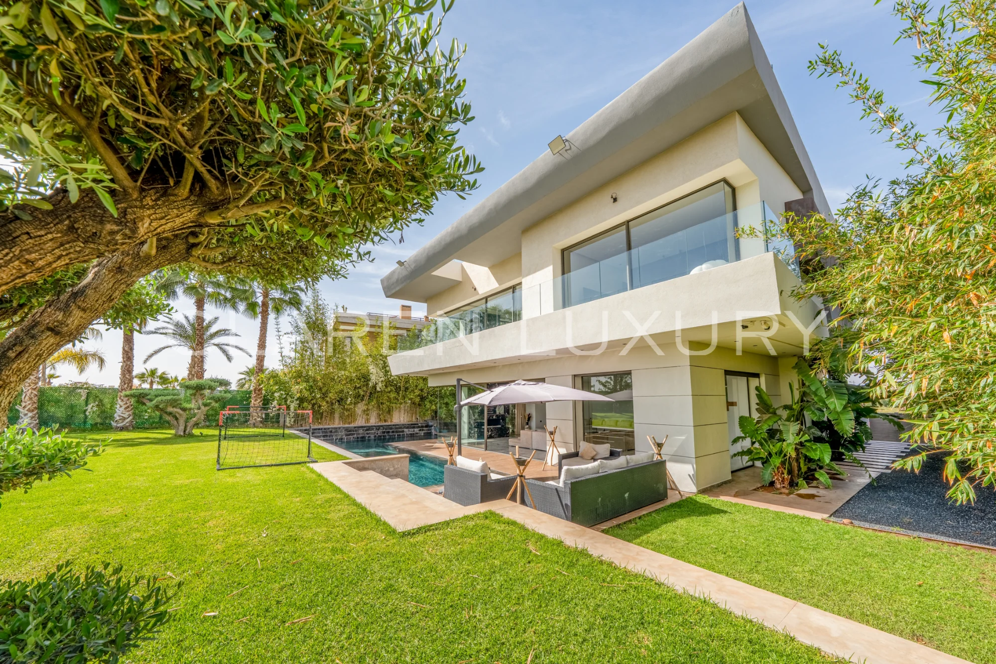 Villa de luxe front golf avec piscine – 5 suites dans domaine prestigieux