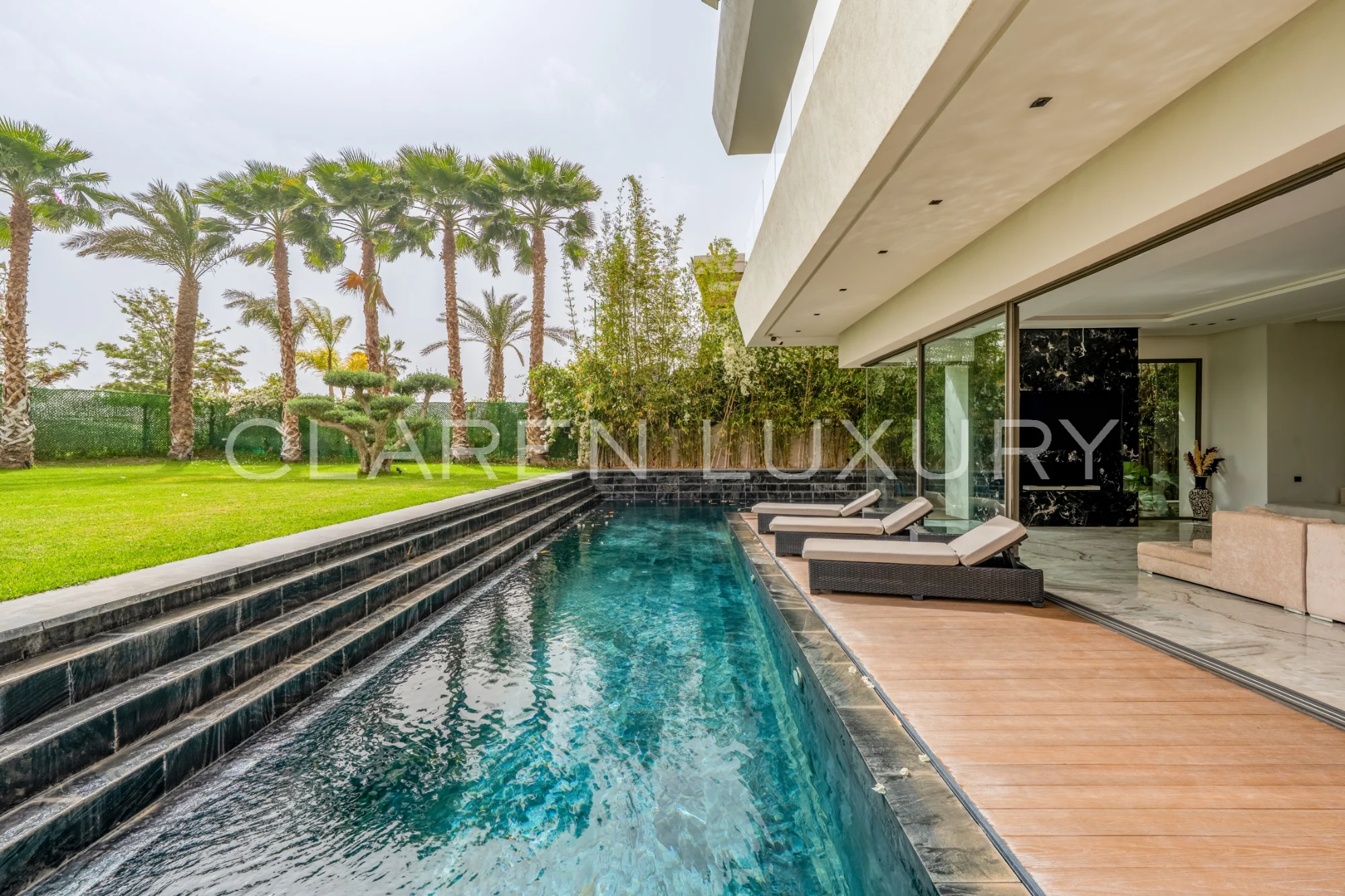 Villa de luxe front golf avec piscine – 5 suites dans domaine prestigieux